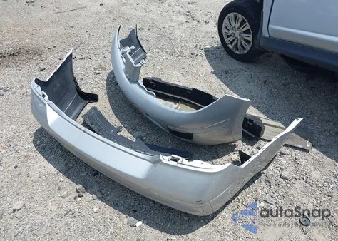 2010 Nissan Versa 1.8S z USA, uszkodzony, nr VIN 3N1BC1AP0AL374780